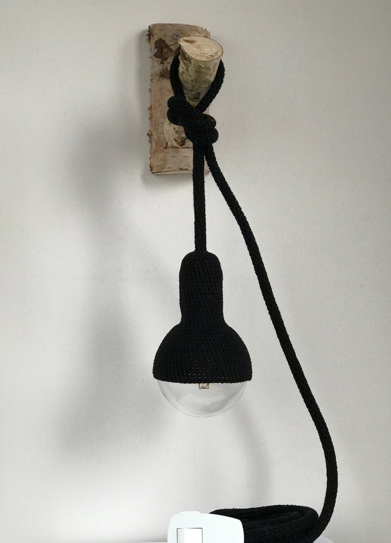 Lampe plug in crocheted handmade pendant lamp in black image 2