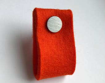 SALE Loop doorhandle | handmade felt doorknob in orange