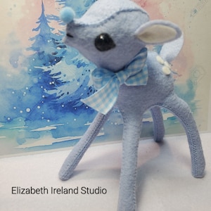 Retro Kitsch Vintage style Winter's Willow doe Deer Fawn Reindeer 1 Art Doll only 6in/15cm Posable legs soft merino-wool Periwinkle Blue image 1