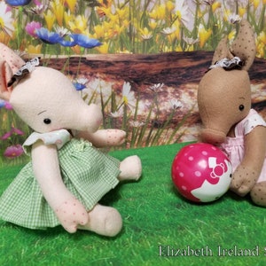 OoAK Piglet piggy pig plush doll, Penelope /or Coco ball-jointed merino-wool 12 30cm tall GIRL w curl tails image 2