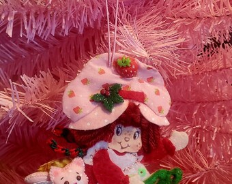 10" (26cm) Wall Hanging/Tree Ornament SSC Vintage Style 1980s Strawberry Shortcake Tricycle • T • pure-merino-wool figure 3D 5"-7" (12x17cm)