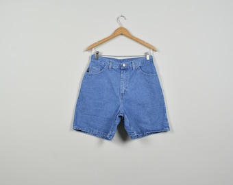 Chic Size 29 Vintage Denim Shorts