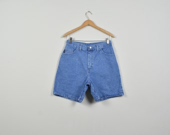 Chic Size 29 Vintage Denim Shorts