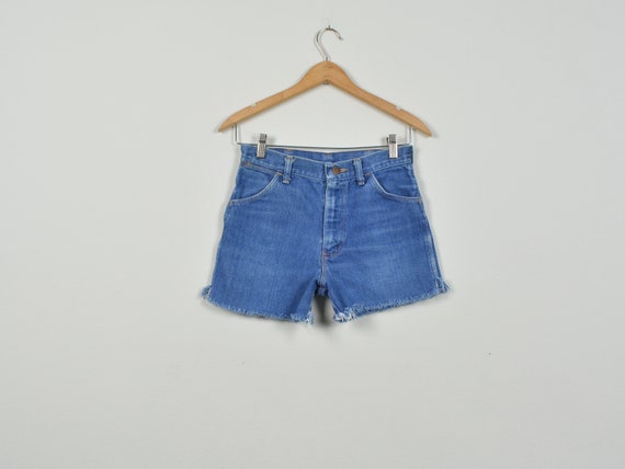 Wrangler Size 26 Vintage Denim Cutoff Shorts - image 2