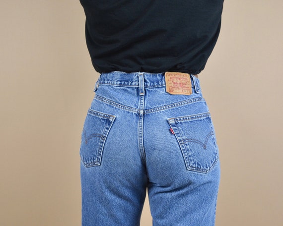 Levi's 550 Size 32 High Rise Vintage Denim Jeans