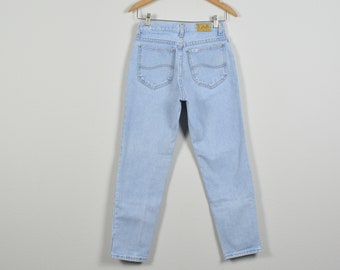 Lee Size 26 Light Wash Mid Rise Vintage Denim Jeans