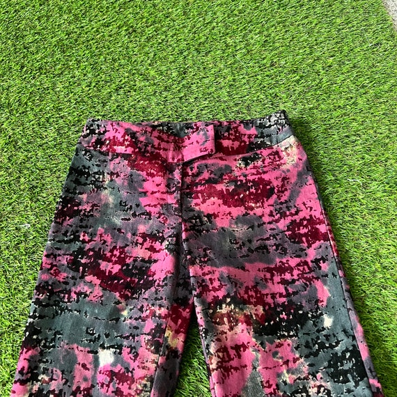 Y2K 90s Magenta and Black Flare Ivy Jane Printed … - image 3