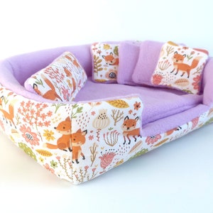 hedgehog bed guinea pig sofa pet fleece bedding with absorbent pee pad and pillows (foxes/lavender)