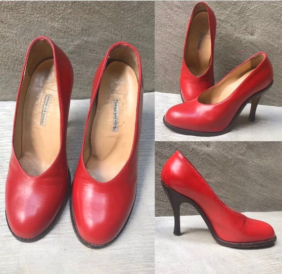 red leather stiletto shoes
