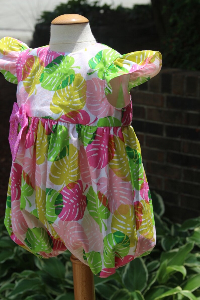 Baby Romper Sunsuit,Onsie 12-18 Months All in One Bubble Suit Size Large