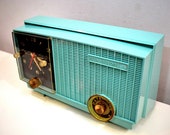 Sea Foam Green 1957 Vintage RCA Victor 3RD-35 Vacuum Tube AM Clock Radio Works Great Looks Great