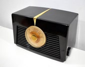 Arabica Brown Vintage 1949 RCA Victor Model 8X541 AM Vacuum Tube Radio Popular Model In Its Day and Today