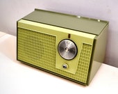 Olive Green 1955 Zenith Model F510 AM Vacuum Tube Radio Excellent Condition