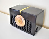 Umber Brown Bakelite 1948 RCA Victor Model 8-X-541 Vacuum Tube AM Radio Sounds Great Popular Bakelite