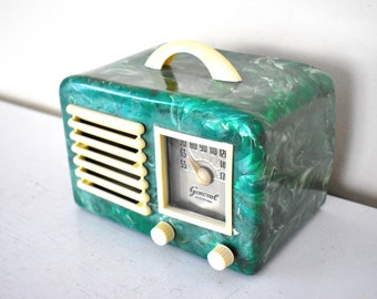 Jade Green Marbled Swirl 1947 General Television Model 5A5 Vacuum Tube AM Radio Works Great! Excellent Condition!