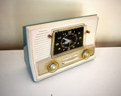 Cielo Blue and White 1962 RCA Victor Model 1-RD-65 AM Vacuum Tube Alarm Clock Radio Sounds Great Looks Sleek