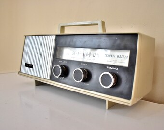 Silkwood Beige 1965 Channel Master Model 6260A Transistor AM Radio Cute Design Excellent Condition!