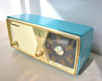 Azure Blue 1956 Emerson Model 883 Vacuum Tube AM Radio Beauty! Rare Color and Model!