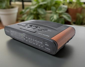 Wood Grain 1980s 90s Sony Model ICF-C430 Dream Machine AM FM Digital Alarm Clock Radio! Excellent Condition!