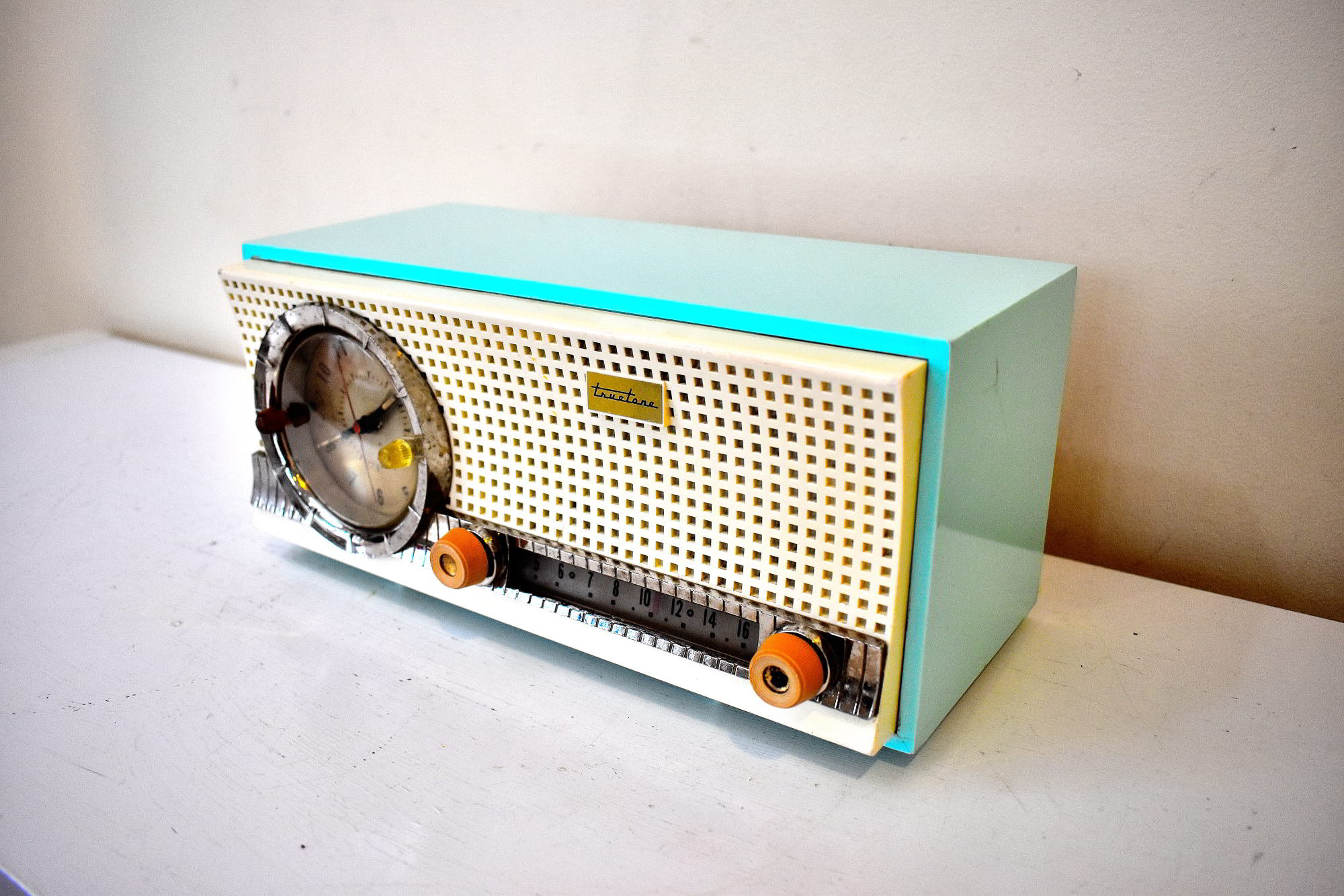 Chalfonte Blue Turquoise 1959 Truetone D-2801 Vacuum Tube AM Clock Radio Excellent Condition! Sounds Stellar!