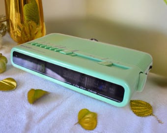 Melon Green 1987 Sharp Model FX-C22GR AM FM Digital Alarm Clock Radio! Excellent Condition!