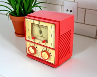 Cardinal Red 1956 Philco Model C720 AM Vacuum Tube Radio Rare Unique Color Sounds Great!