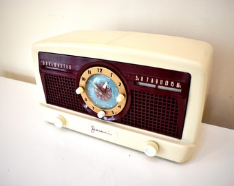 Burgundy Ivory 1950 Jewel Wakemaster Model 5057U Vacuum Tube AM Clock Radio The Master Awaketh!