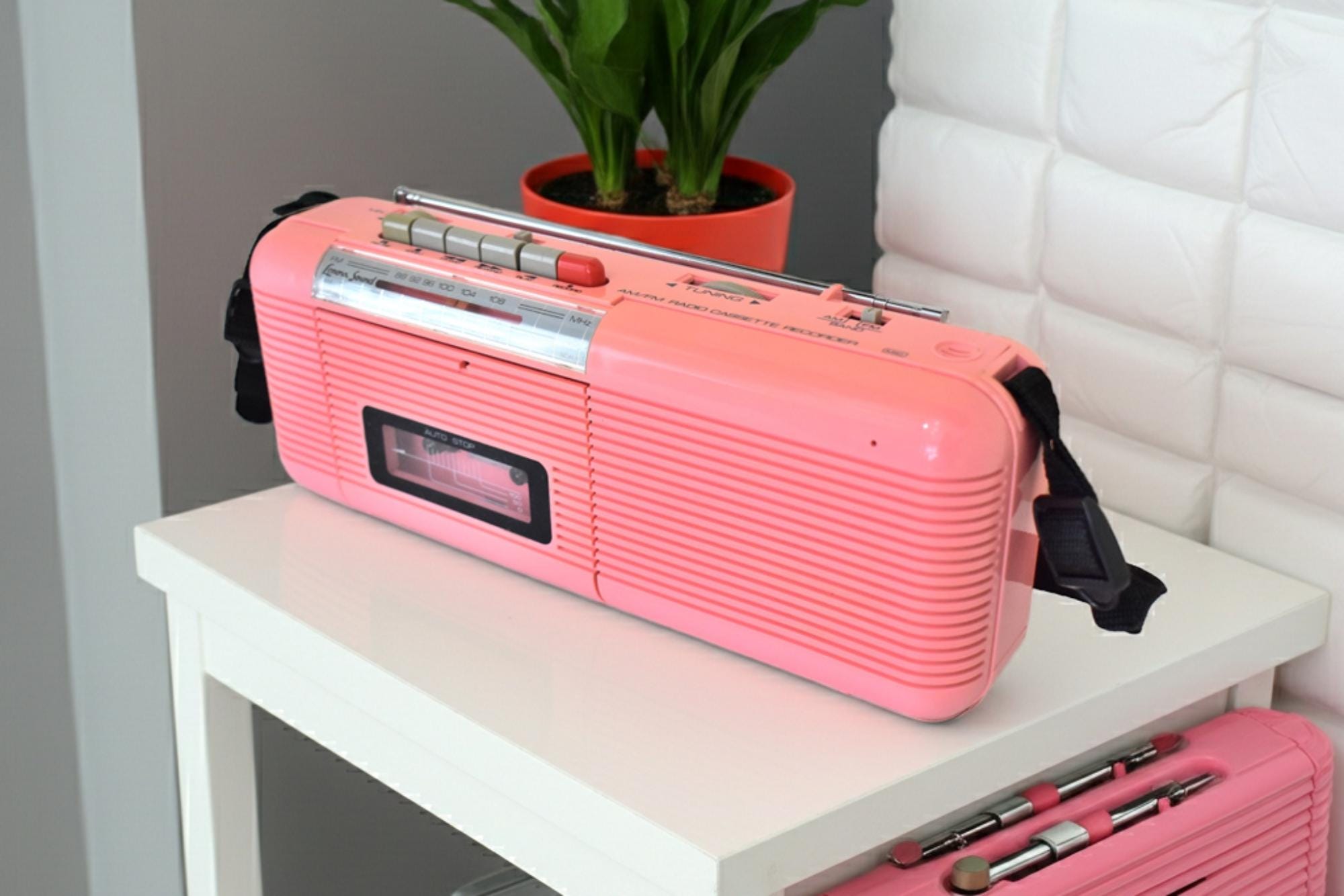Go-go's Pink 80s Lennox Model CT-72 AM FM Cassette Mini Boombox
