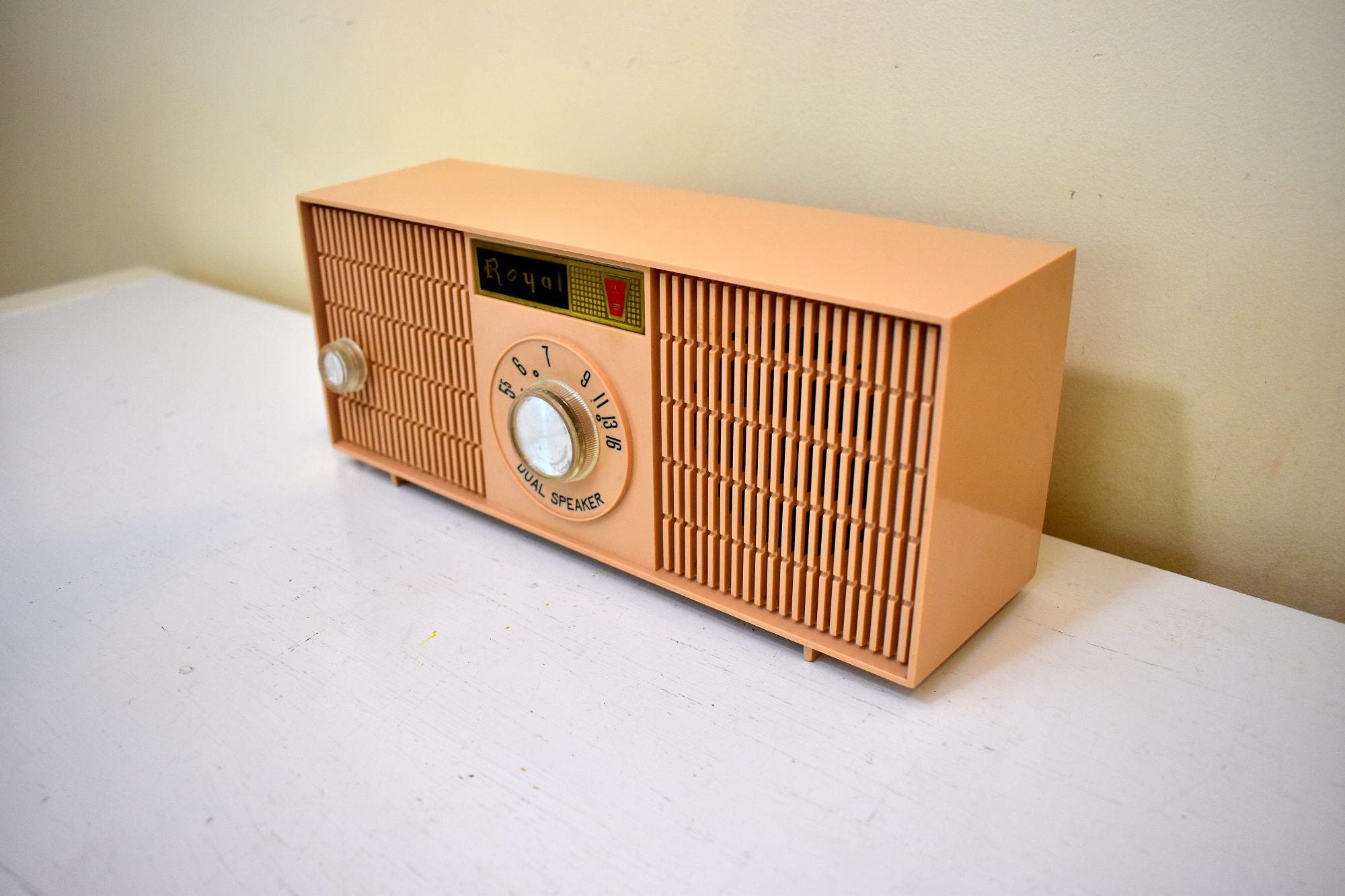 Bluetooth Ready to Go Peach Beige Early 60s Royal Unknown