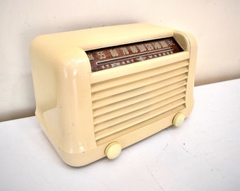 Vanilla Ivory Bakelite 1946 Stewart Warner Model 51T46 Vacuum Tube AM Radio Nice Color! Excellent Performer!