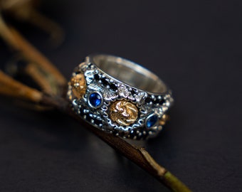 The lion ring band design by Sal Knight ©