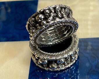 Valley of the shadow 925 sterling silver eternity skulls band ring natural antique patina finish