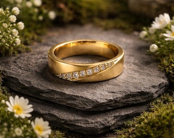 Band 18K with 0.13ct FVS1 diamond from our new collection