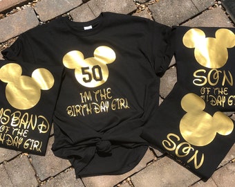 Soy la cumpleañera, 50 cumpleaños, camisas a juego, camisas de Disney, esposo de la cumpleañera, hijo de la cumpleañera, cumpleañera