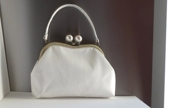 Bridal clutch ivory bag,bride bag clutch ,Wedding bride clutch, purse ,formal bag,bronze metal frame large pearl clasps