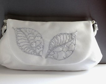 Bridal clutch ivory bag, SALE   20%  OFF ,bride  ivory  clutch, silver hand embroidery, wedding bag clutch,magnetic claps, bag with handle