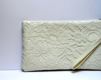 Bridal bag Ivory clutch ,Lace Ivory Wedding clutch, Beach wedding bag,Summer Rustic wedding clutch ,Italian lace,Monogramed bridal bag