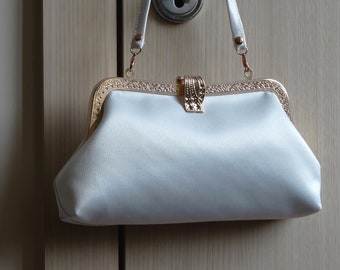 Bolso de mano nupcial color marfil, bolso de mano nupcial, bolso de mano de satén color marfil, bolso de mano nupcial con monograma, bolso de mano nupcial para la novia, bolso de novia para la boda