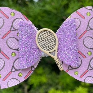 tennis hair bow for tennis loving girls, tennis gift for girls, tennis sport gift, tennis hair bows, tennis themed birthday party