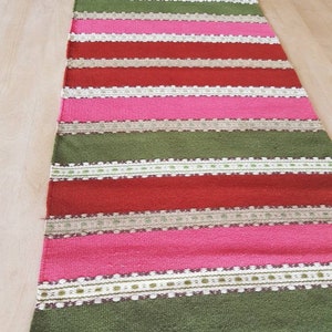 Beautiful handwoven wool tablerunner / tablecloth in mint condition  from Sweden