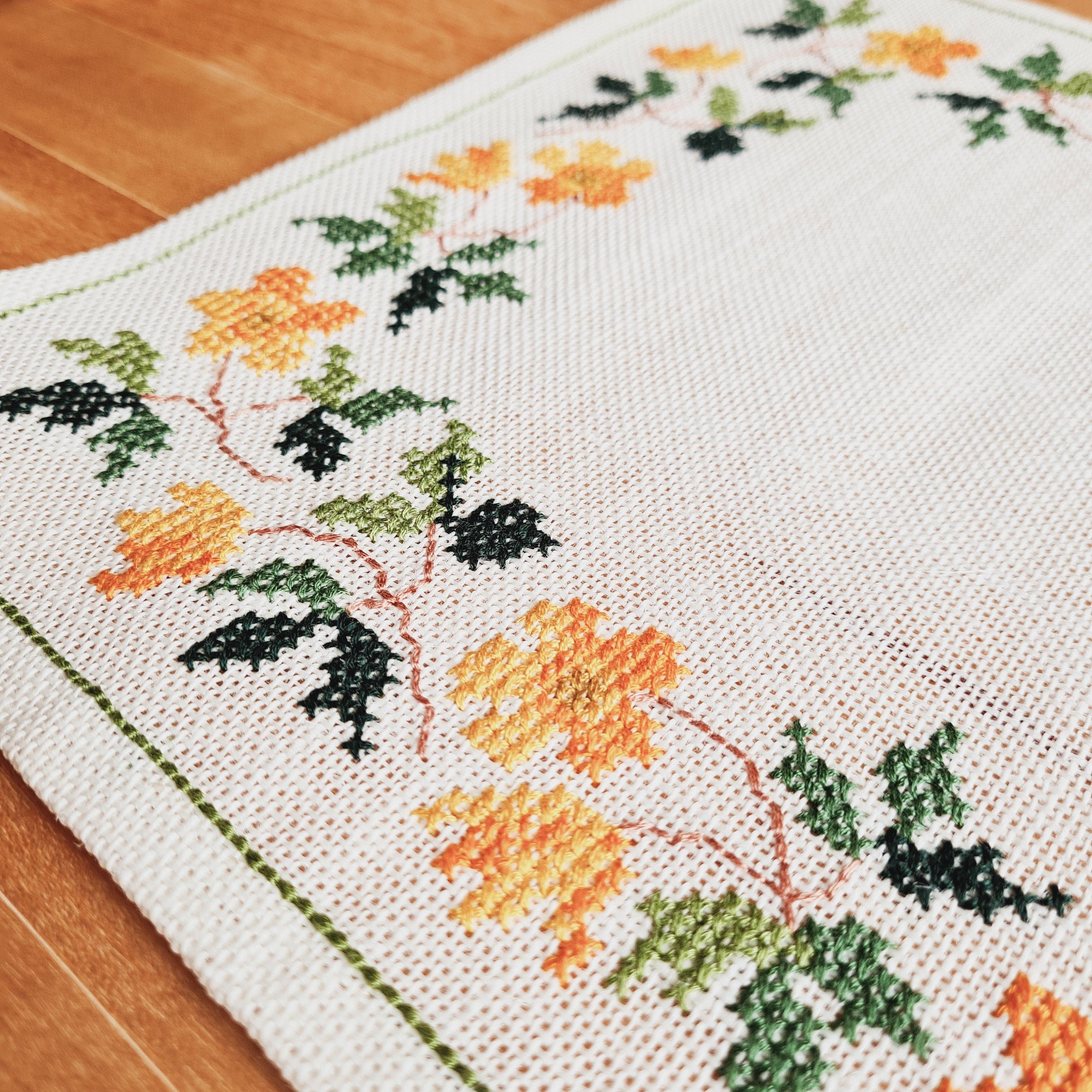 From Sweden＊Vintage linen Cloth・* Vintage Linen Tablecloth: Swedish Cross Stitch Floral Embroidery