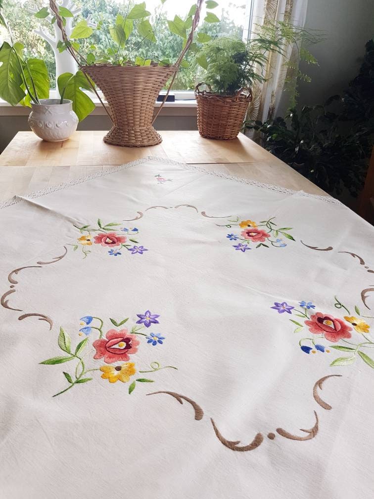 From Sweden＊Vintage linen Cloth・* Swedish Vintage Tablecloth Linen Blue White Country Style