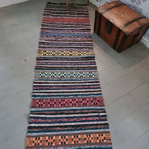 Lovely Swedish long handwoven rag rug / carpet / teppich in mint condition