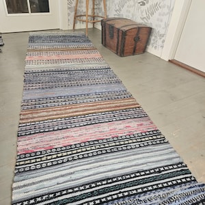Lovely Swedish long blue , pink, brown woven  rag rug / carpet / teppich / Hallway carpet / Rural rag rug / floorcovering / stair runner