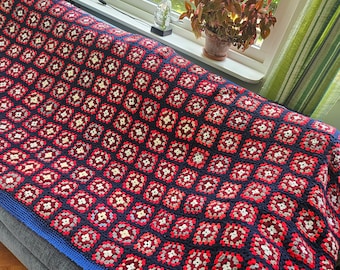 Bedspread Throw Blanket vintage Hand Crochet Granny Square