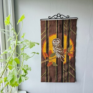 Retro Uggla Korsstygn Broderad Väggbonad: Brun Bomull