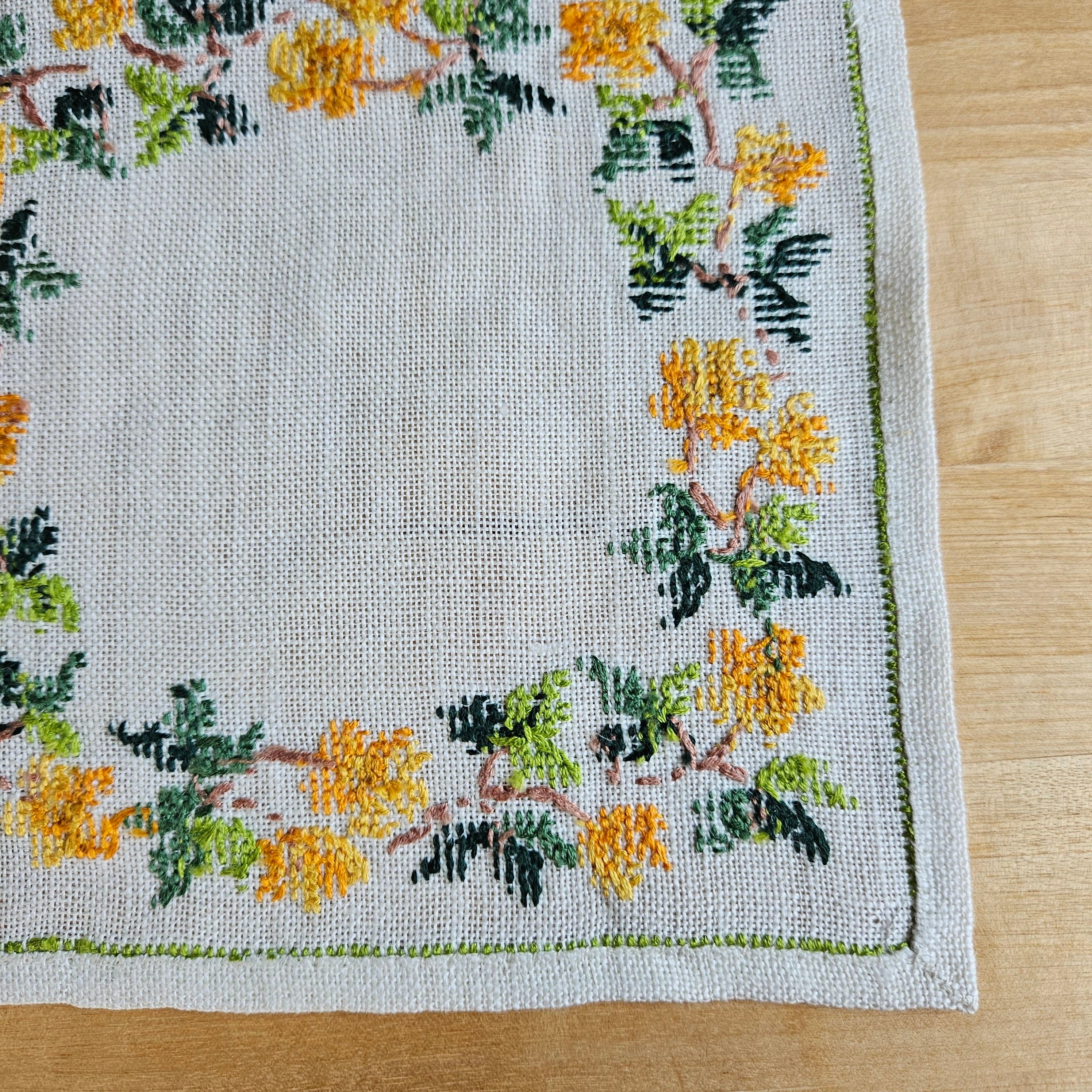 From Sweden＊Vintage linen Cloth・* Amazon.com: Euro Linen Vintage Design Tablecloth - 68