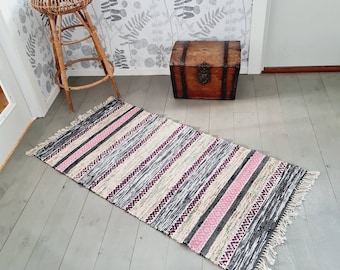 Lovely Swedish handwoven rag rug / carpet / teppich in mint condition