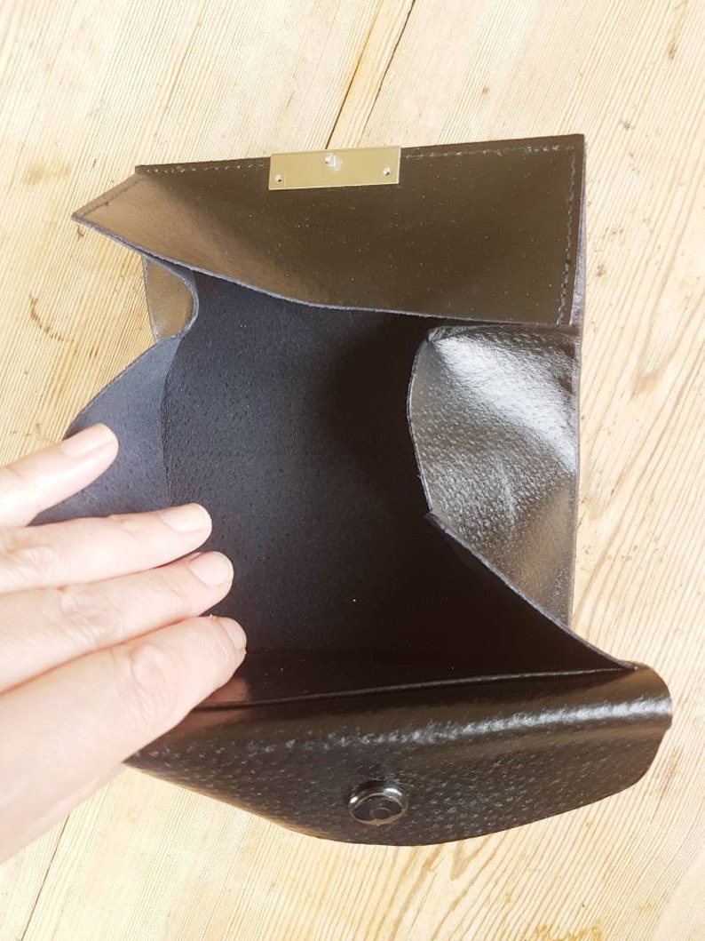 Classic vintage retro clutch coin pursewallet in leather