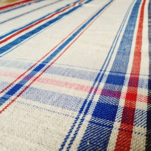 Beautiful checked rural handwoven tablerunner in linen from Sweden